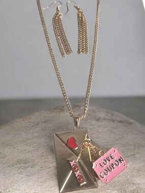 Necklace Set